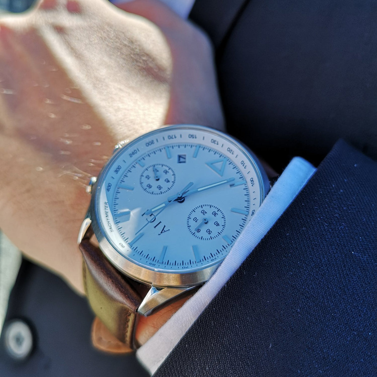 CHRONO SPITSBERGEN - BRUN CROCO herreklokke fra norsk klokkemerke AIGI